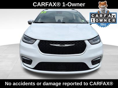 Used 2023 Chrysler Pacifica Pinnacle