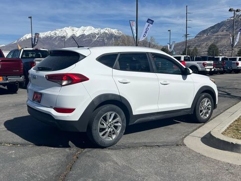 Used 2016 Hyundai Tucson SE w/ Option Group 02 FWD image 10
