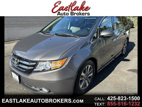 Used 2015 Honda Odyssey Touring image 1