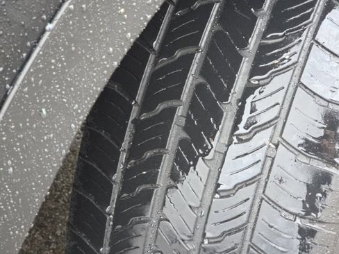 Used 2018 Honda CR-V Touring image 11