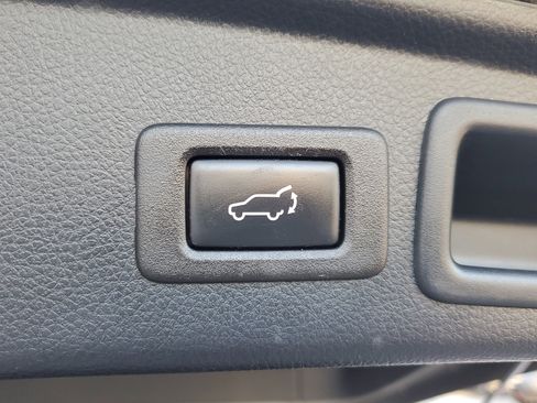 Used 2018 Subaru Forester 2.0XT Touring image 11