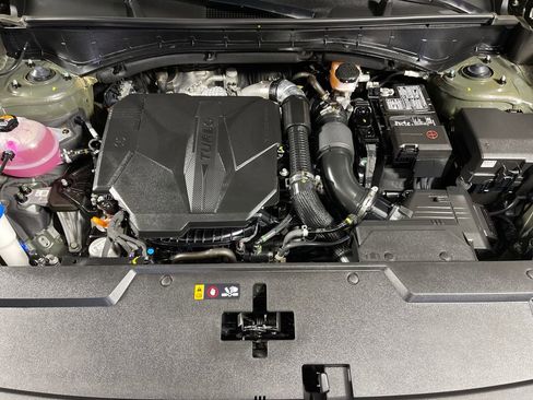 Certified 2025 Hyundai Santa Fe SEL AWD/4WD image 9