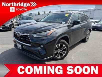 Used 2024 Toyota Highlander XLE
