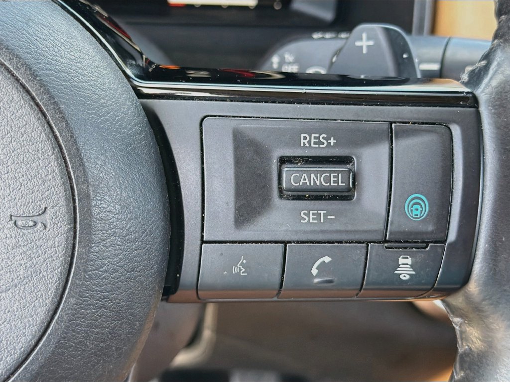 Used 2021 Nissan Rogue Platinum FWD image 18