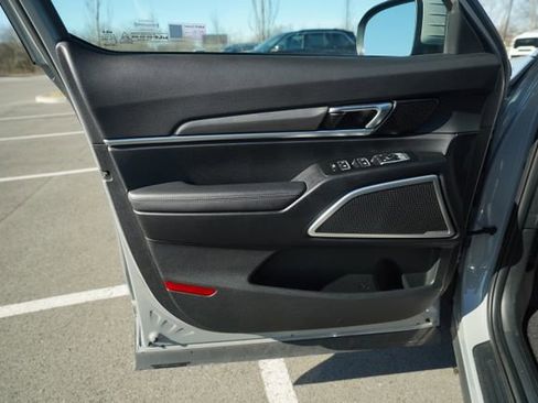 Used 2023 Kia Telluride EX X-Line image 15