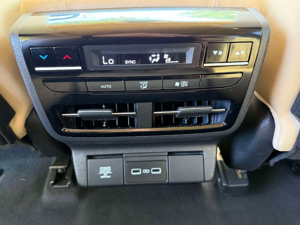 Certified 2023 Acura MDX w/ Technology Package FWD image 12