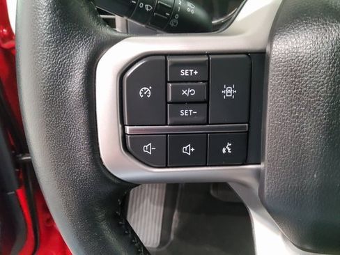 Used 2024 Ford Expedition XLT image 28