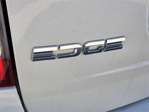 Used 2011 Ford Edge SEL w/ 201A Rapid Spec Order Code image 16