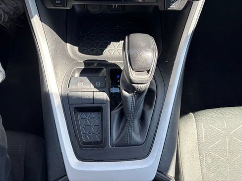 Used 2024 Toyota RAV4 XLE FWD image 18
