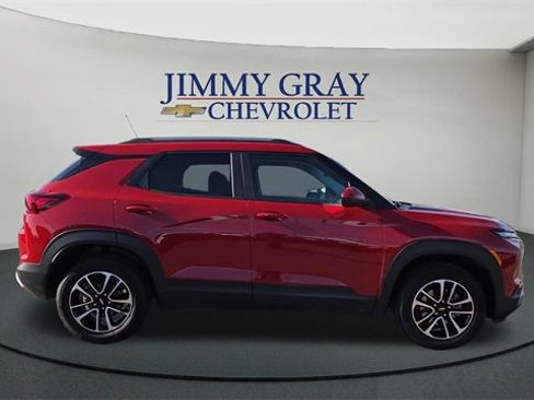 New 2026 Chevrolet TrailBlazer LT w/ Convenience Package image 2
