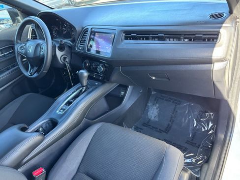 Certified 2019 Honda HR-V Sport image 13
