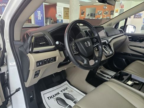 Used 2023 Honda Odyssey Touring image 8