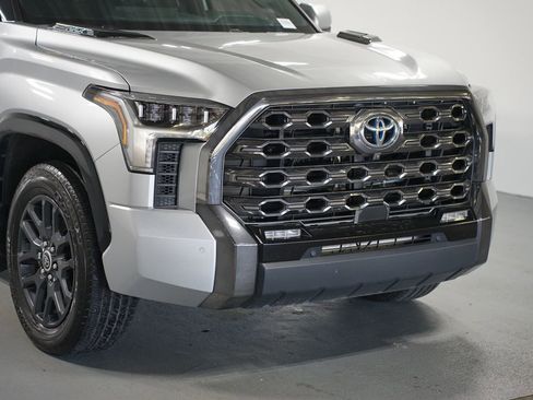 Used 2023 Toyota Tundra Platinum image 4