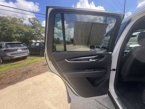 Used 2020 Cadillac XT6 Premium Luxury FWD image 27