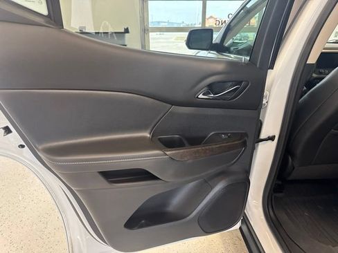 Used 2023 GMC Acadia Denali w/ Denali Ultimate Package AWD/4WD image 48