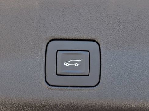 Used 2025 Chevrolet TrailBlazer RS w/ Convenience Package AWD/4WD image 32