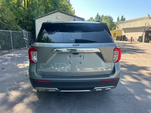 Used 2020 Ford Explorer XLT w/ Equipment Group 202A AWD/4WD image 8