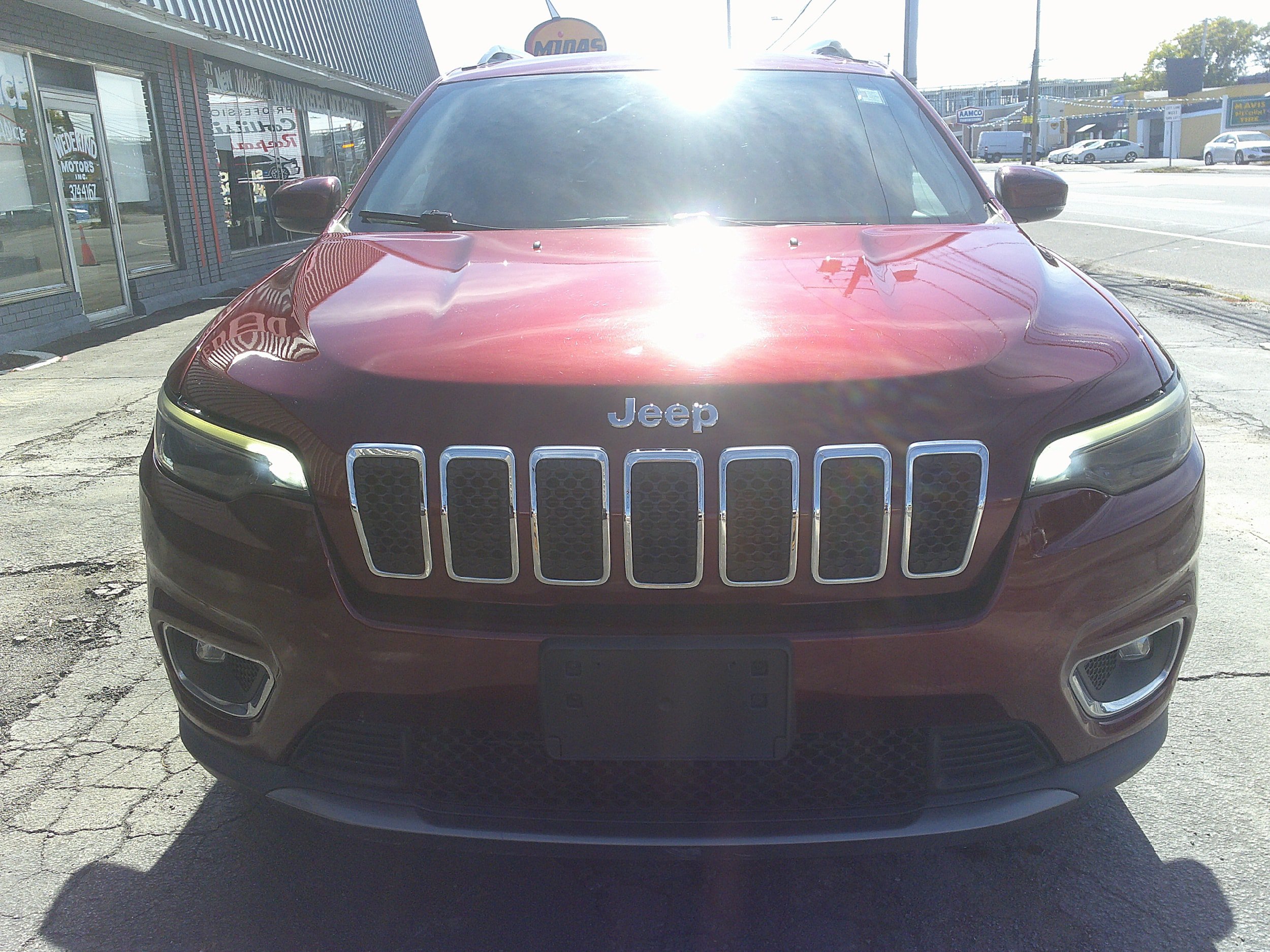 Used 2019 Jeep Cherokee Limited AWD/4WD image 12