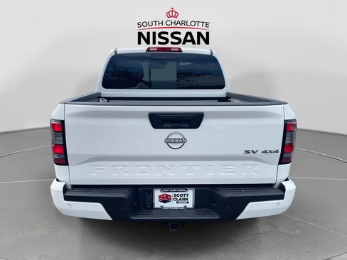 Used 2023 Nissan Frontier SV w/ SV Convenience Package AWD/4WD image 5