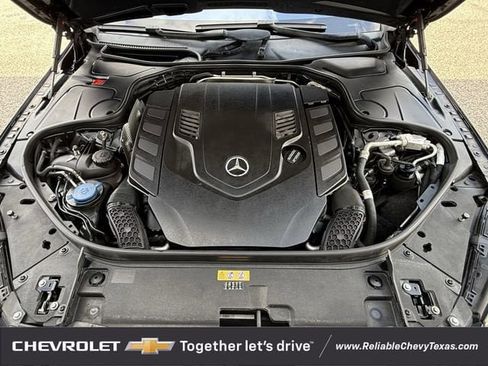 Used 2018 Mercedes-Benz S 560 Sedan image 35
