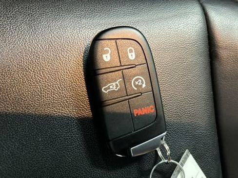 Used 2019 Jeep Grand Cherokee Limited AWD/4WD image 40