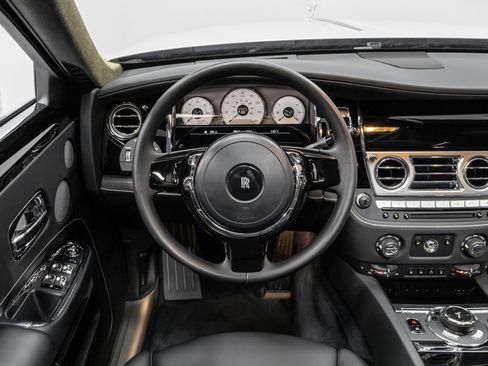 Used 2015 Rolls-Royce Ghost image 62