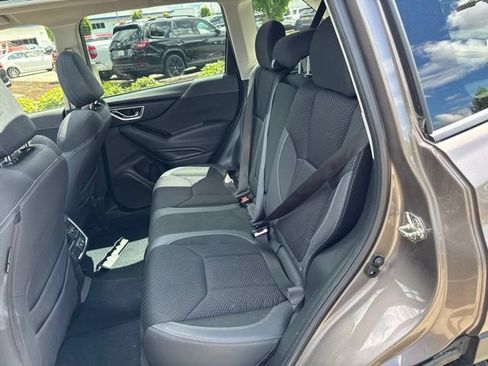 Used 2022 Subaru Forester Premium AWD/4WD image 44