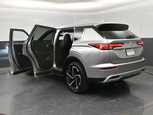 Used 2024 Mitsubishi Outlander SE FWD image 26