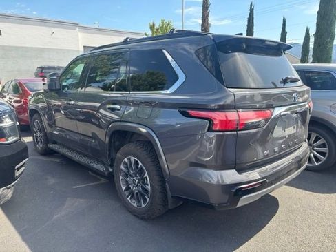 Used 2023 Toyota Sequoia Limited w/ Tow Technology Package AWD/4WD image 3