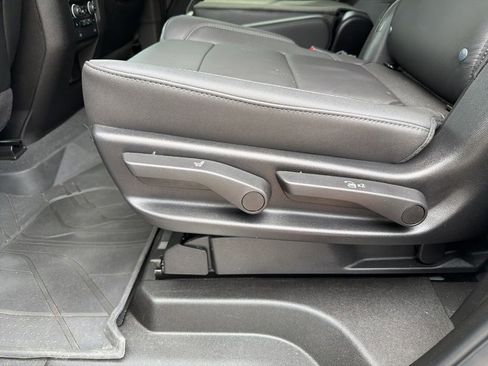 Used 2024 Chevrolet Tahoe Z71 w/ Luxury Package AWD/4WD image 37