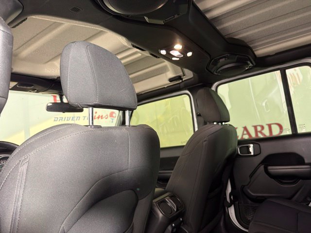 Used 2021 Jeep Gladiator Sport AWD/4WD image 30
