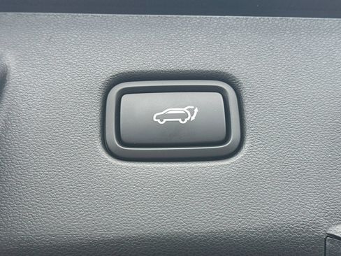 Certified 2024 Hyundai Tucson Limited AWD/4WD image 18