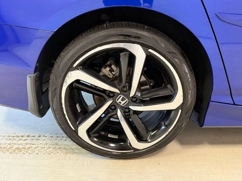 Used 2021 Honda Accord Sport image 11
