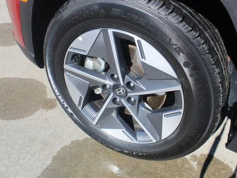 Used 2025 Hyundai Tucson SEL image 3