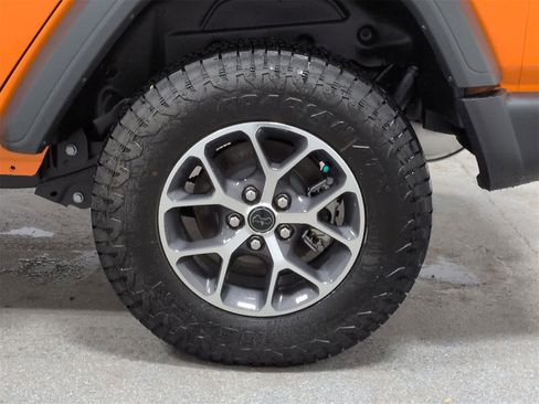 Used 2025 Jeep Wrangler Sport S image 14