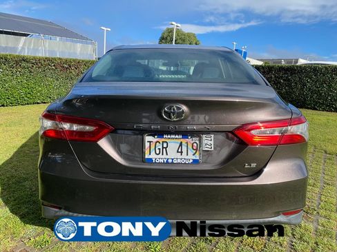 Used 2018 Toyota Camry LE FWD image 23