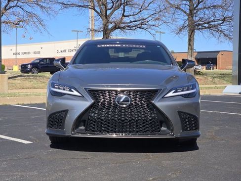 Certified 2022 Lexus LS 500 F Sport w/ Accessory Package (Z2) RWD image 2