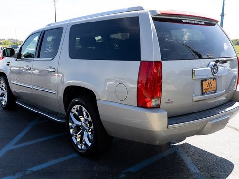 Used 2008 Cadillac Escalade ESV AWD image 16