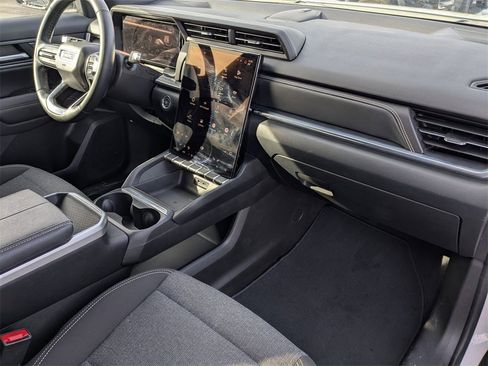 Used 2025 GMC Terrain Elevation image 37