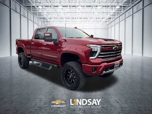 Used 2025 Chevrolet Silverado 2500 LTZ w/ LTZ Premium Package image 2
