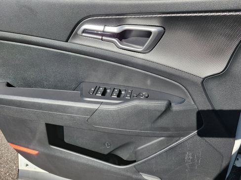 Used 2023 Kia Sportage LX image 18