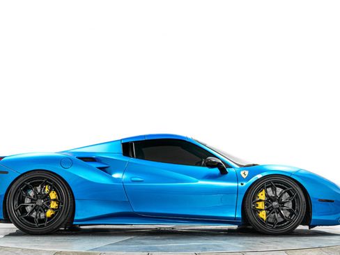 Used 2017 Ferrari 488 Spider RWD image 17