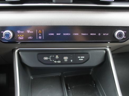 New 2026 Kia Carnival EX FWD image 47