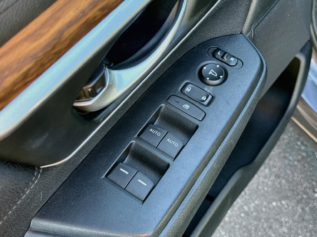 Used 2020 Honda CR-V EX image 12