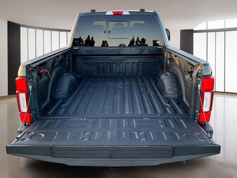 Used 2021 Ford F250 Lariat image 7