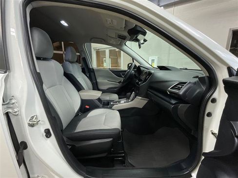 Used 2022 Subaru Forester AWD/4WD image 29