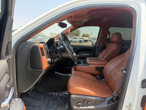 Used 2015 GMC Sierra 1500 SLE w/ SLE Value Package RWD image 18
