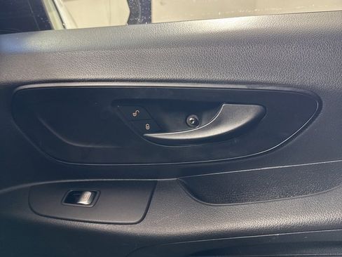 Used 2016 Mercedes-Benz Metris image 29