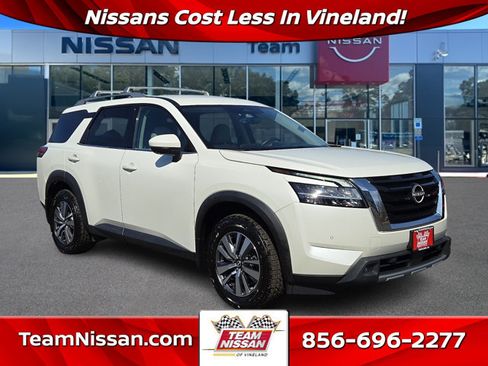 Certified 2023 Nissan Pathfinder SL AWD/4WD image 1