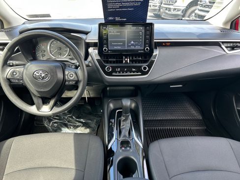 Used 2022 Toyota Corolla LE FWD image 6